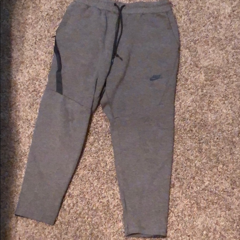 Men’s Nike sweatpants size medium